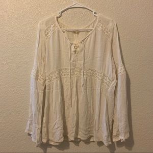 Hollister Cream/White Long-Sleeve Flowy Top